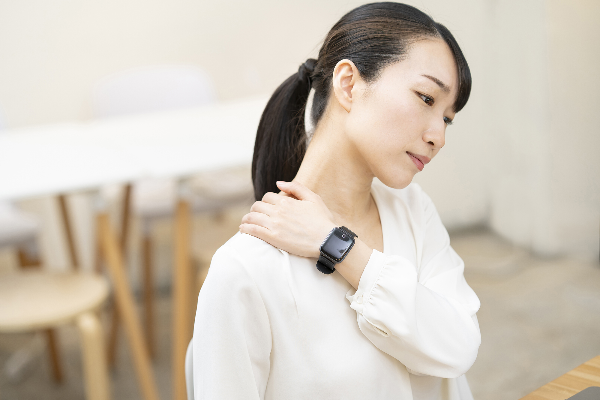 神經痛怎麼辦？刺痛感成因與神經痛緩解、神經痛保健完整建議